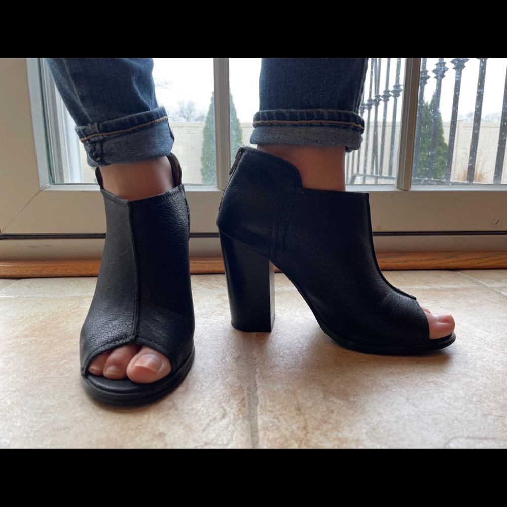 Black Open-toed booties with back zipper